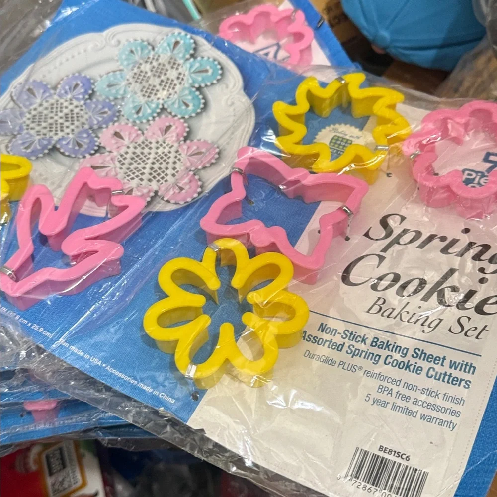 Spring Cookie Baking Set - Pink, Yellow, Blue Cutters